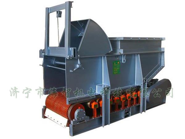 用手動、電動、液動或氣動驅(qū)動齒輪帶動弧型齒條來開啟或關(guān)閉扇型閘門